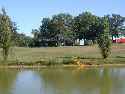 1030 Abiff Rd, Bon Aqua, TN  37025