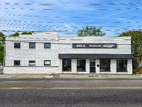 308 W College St, Pulaski, TN  38478