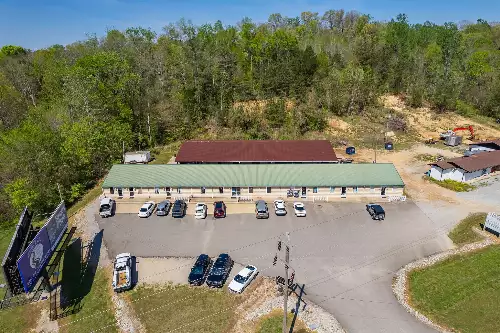 2210 Highway 641 S, Parsons, TN  38363