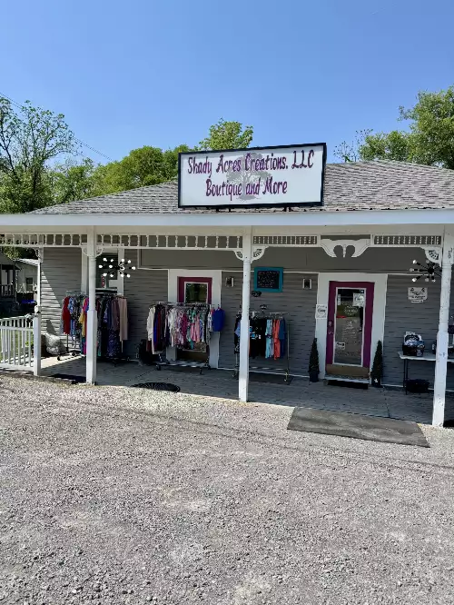 102 Bell Buckle Wartrace Rd, Bell Buckle, TN  37020