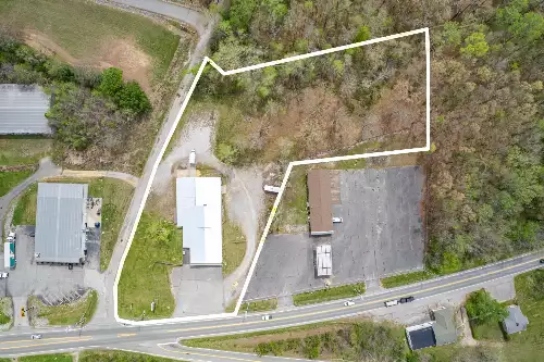 5128 Highway 100, Lyles, TN  37098