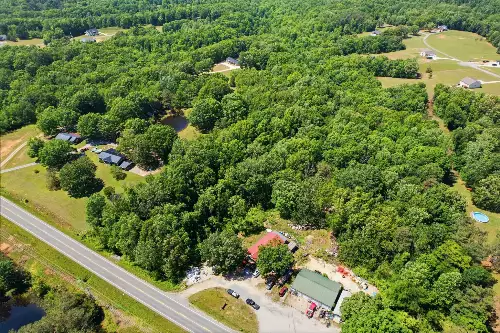 2195 Highway 100, Centerville, TN  37033