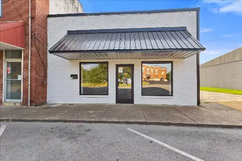 117 N Park St, Hohenwald, TN  38462
