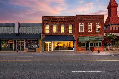 726 Tennessee Avenue, Etowah, TN  37331