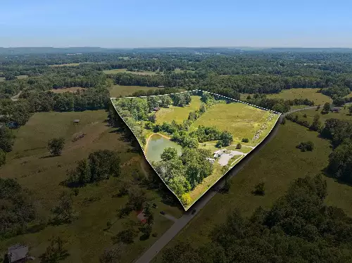 8272 Burgess Falls Rd, Baxter, TN  38544