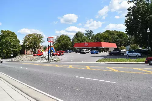 356 Dinah Shore Blvd, Winchester, TN  37398