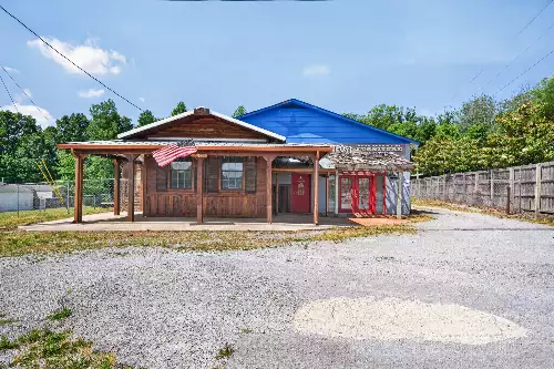 3239 Nashville Hwy, Smithville, TN  37166