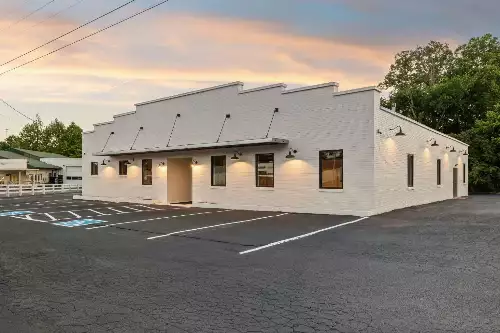 111 Nashville Hwy, Columbia, TN  38401