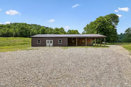 769 Echo Rd, Hartsville, TN  37074