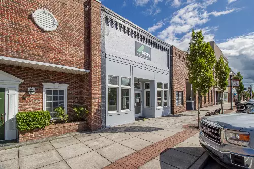 109 W Lincoln St, Tullahoma, TN  37388